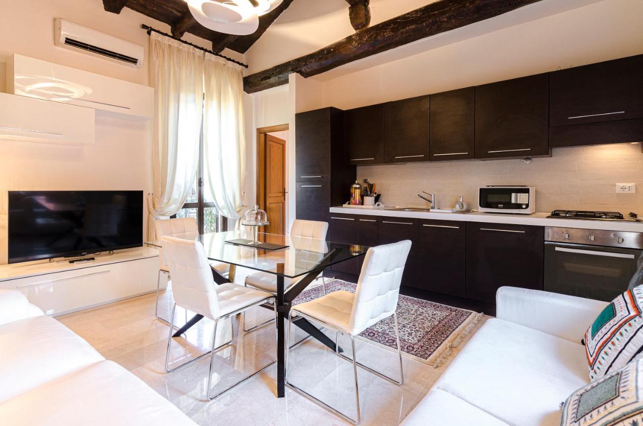 Begatto Apartment, Nel Cuore Del Centro Storico Bolonia Exterior foto